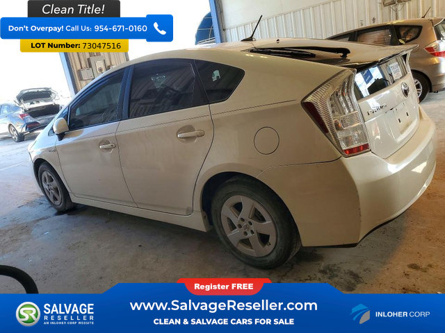 Used 2011 Toyota Prius Three w/ Navigation Pkg FWD image 3