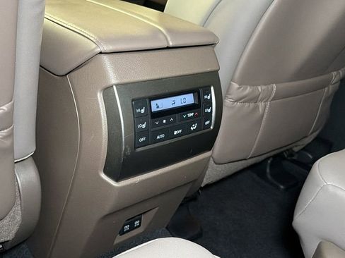 Certified 2023 Lexus GX 460 Premium AWD/4WD image 16