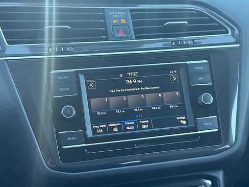 Used 2022 Volkswagen Tiguan S image 14