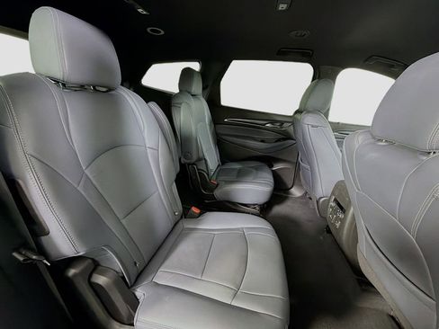 Used 2024 Buick Enclave Premium image 31