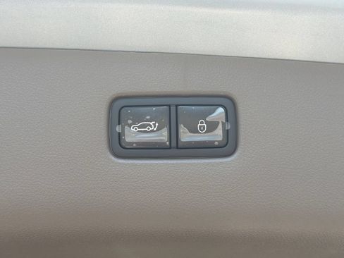 New 2026 Genesis GV70 2.5T Advanced AWD/4WD image 19