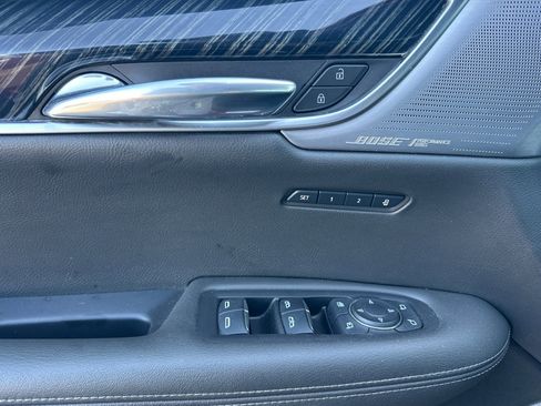 Certified 2024 Cadillac XT6 Premium Luxury image 11