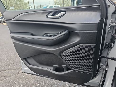 Certified 2024 Jeep Grand Cherokee Altitude image 26