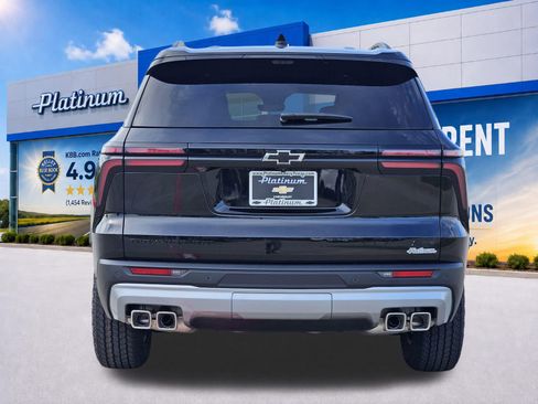 New 2026 Chevrolet Traverse Z71 w/ Driver Confidence Package AWD/4WD image 8