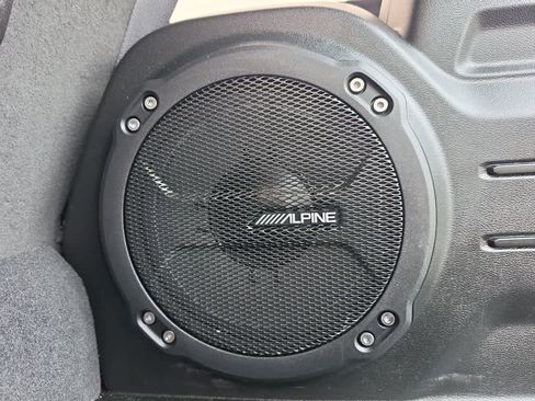 Used 2023 Jeep Wrangler Unlimited w/ 8.4" Radio Group AWD/4WD image 8