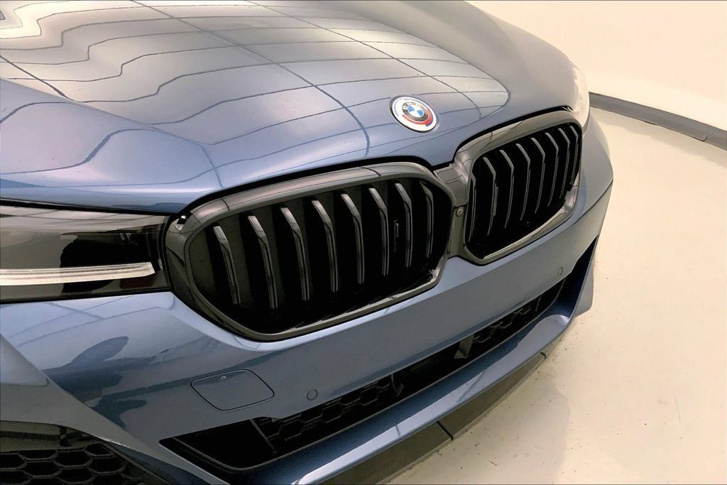Certified 2023 BMW M550i xDrive AWD/4WD image 29