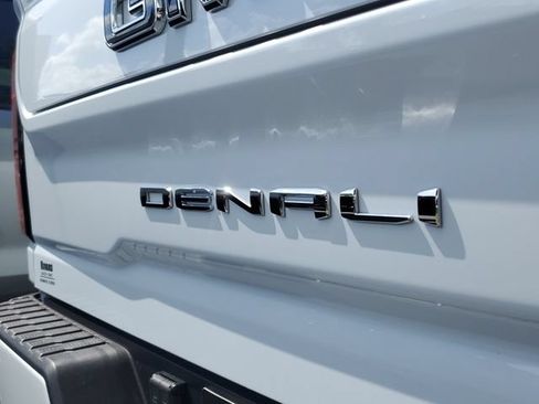 Used 2026 GMC Sierra 2500 Denali Ultimate AWD/4WD image 8