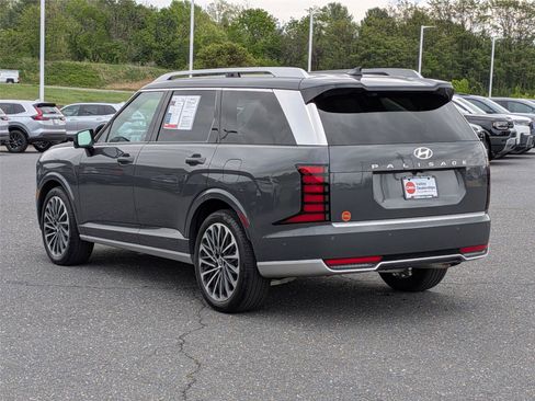 Used 2026 Hyundai Palisade Calligraphy FWD image 7