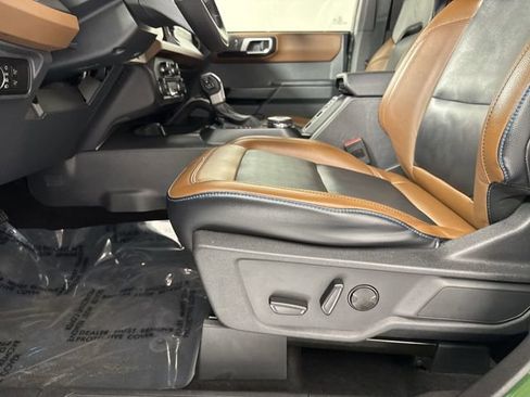 Used 2024 Ford Bronco Outer Banks AWD/4WD image 20