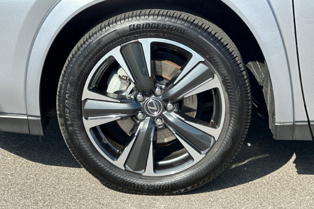Used 2025 Lexus UX 300h FWD w/ Accessory Package (Z2) image 25