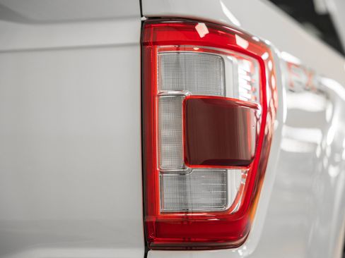 Certified 2023 Ford F150 Lariat w/ Equipment Group 502A High image 21