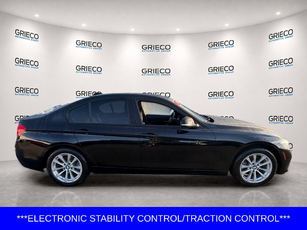 Used 2018 BMW 320i Sedan RWD image 8