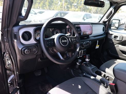 New 2026 Jeep Gladiator Sport image 11