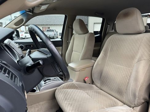 Used 2011 Toyota Tacoma PreRunner image 13
