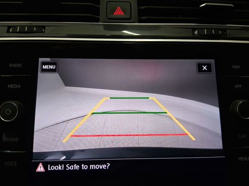 Used 2019 Volkswagen Tiguan SEL image 29