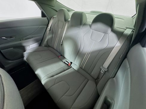 Used 2025 Hyundai Elantra Sport FWD image 20