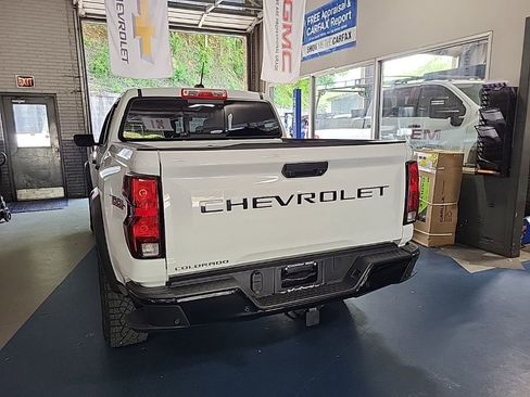 Certified 2024 Chevrolet Colorado Trail Boss AWD/4WD image 8