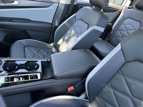 New 2026 Volkswagen Atlas Peak Edition AWD/4WD image 21