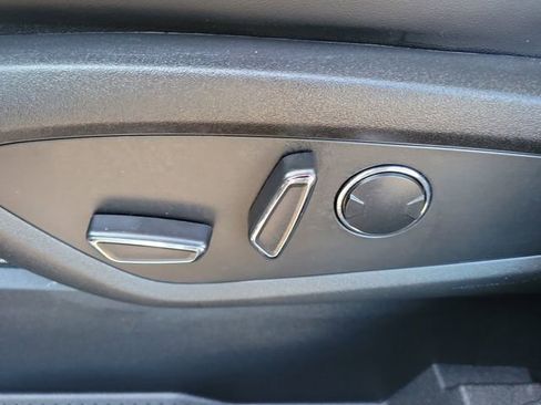 Certified 2023 Lincoln Nautilus Reserve w/ Monochromatic Package image 12