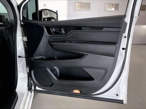 Used 2023 Honda Odyssey Elite image 26