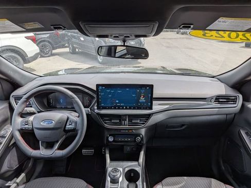 Used 2023 Ford Escape ST-Line w/ Tech Pack #1 AWD/4WD image 18