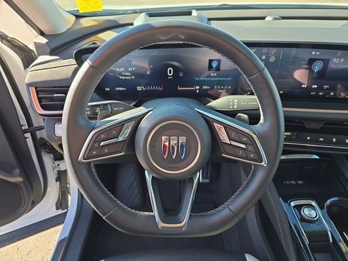 Certified 2025 Buick Envision Sport Touring image 13