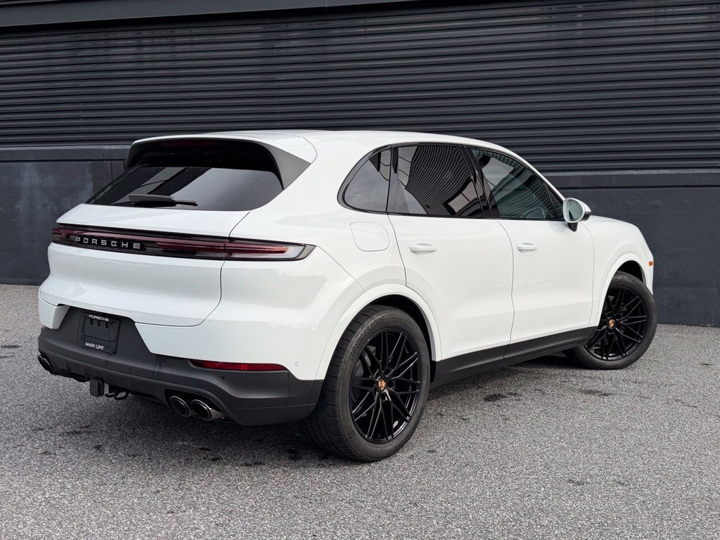 Certified 2026 Porsche Cayenne AWD/4WD image 10