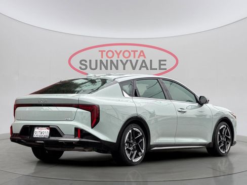 Used 2025 Kia K4 GT-Line image 3