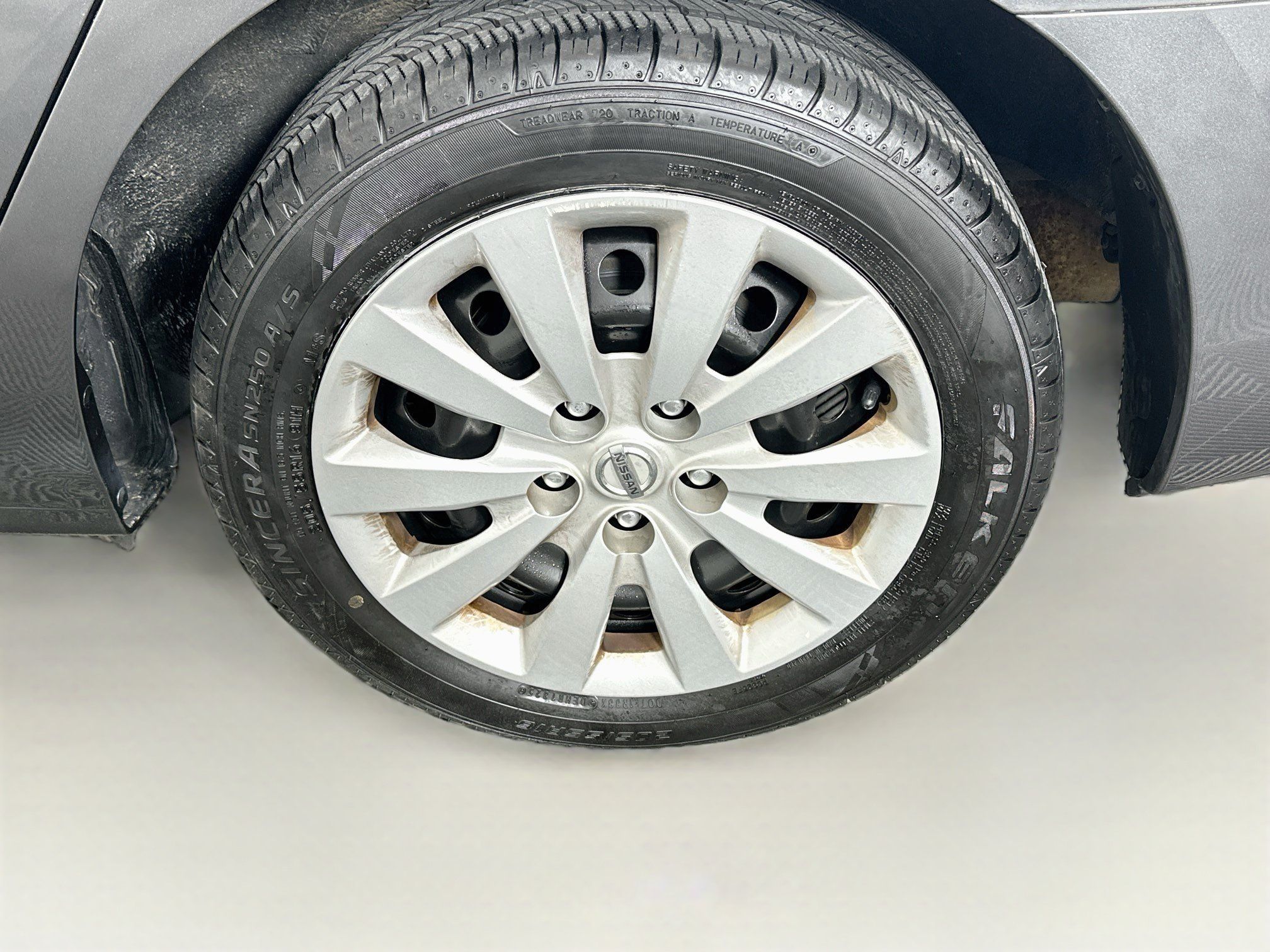 Used 2018 Nissan Sentra S FWD image 11