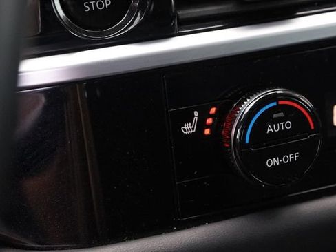 Certified 2025 Nissan Pathfinder SV AWD/4WD image 20