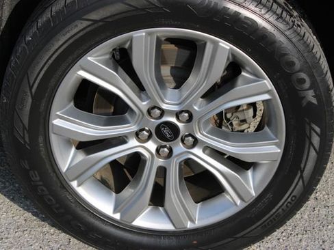 Used 2024 Ford Edge Titanium AWD/4WD image 15