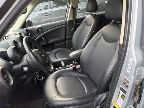 Used 2012 MINI Cooper Countryman FWD image 9