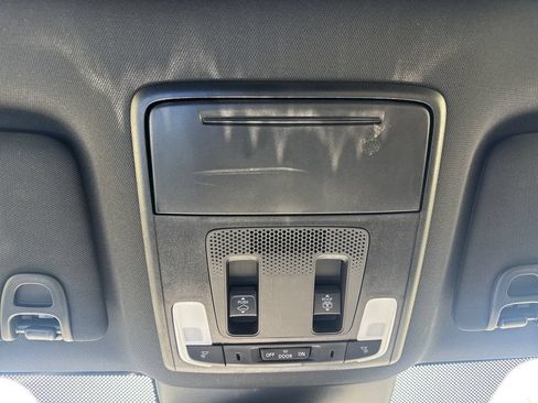 Used 2025 Honda Pilot TrailSport image 28