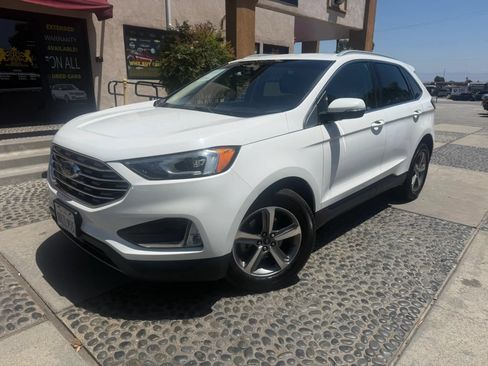 Used 2020 Ford Edge SEL w/ Convenience Package FWD image 1