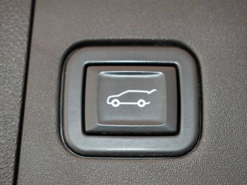 Used 2020 Cadillac XT4 Sport AWD/4WD image 15