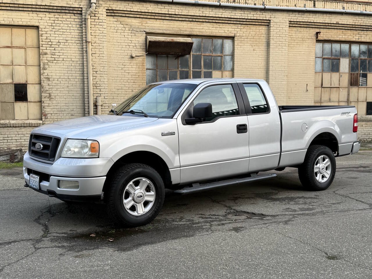 Used 2005 Ford F150 STX AWD/4WD image 3