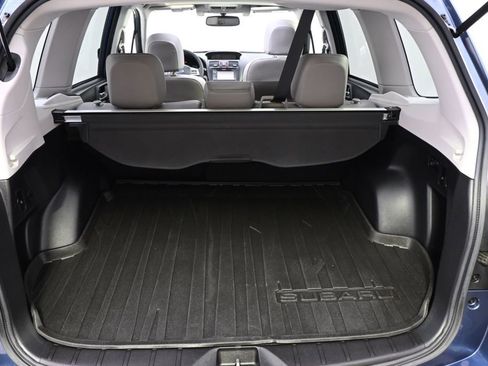 Used 2014 Subaru Forester 2.5i Touring AWD/4WD image 17