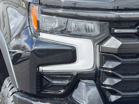 Used 2023 Chevrolet Silverado 1500 ZR2 w/ Technology Package AWD/4WD image 41