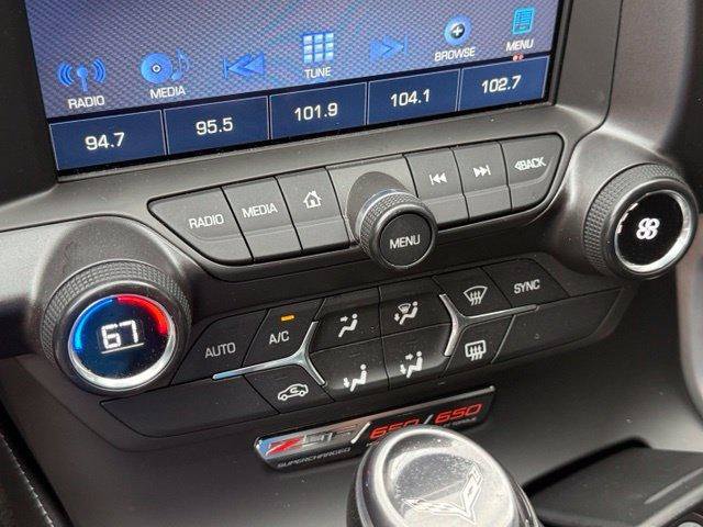 Used 2018 Chevrolet Corvette Z06 w/ Z07 Performance Package RWD image 11
