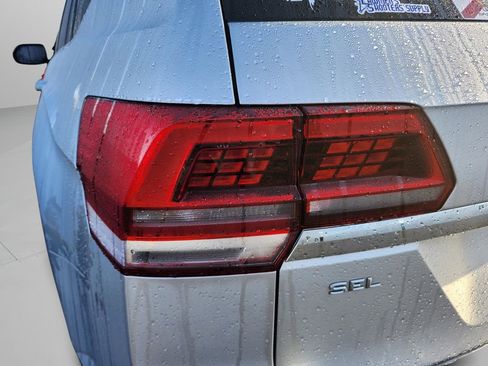 Used 2019 Volkswagen Atlas SEL R-Line image 15