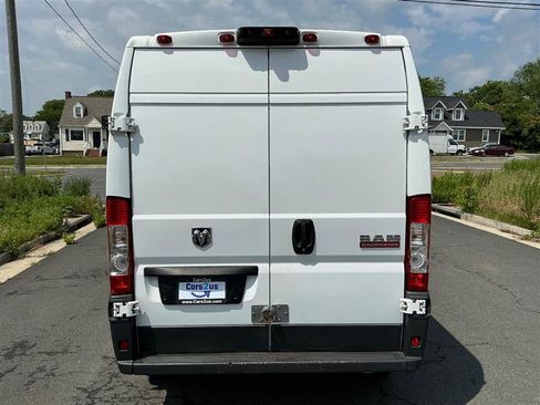 Used 2017 RAM ProMaster 2500 w/ Interior Convenience Group FWD image 4