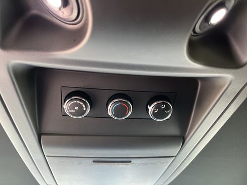 Used 2020 Dodge Grand Caravan GT FWD image 14