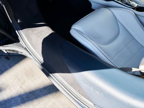 Used 2022 McLaren GT image 35