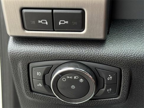 Used 2019 Ford F150 Platinum w/ Equipment Group 701A Luxury image 22