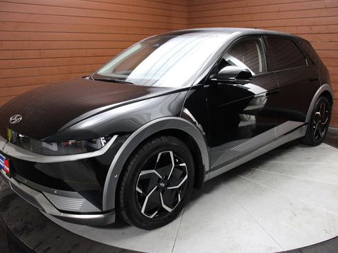 Used 2024 Hyundai Ioniq 5 Limited image 4
