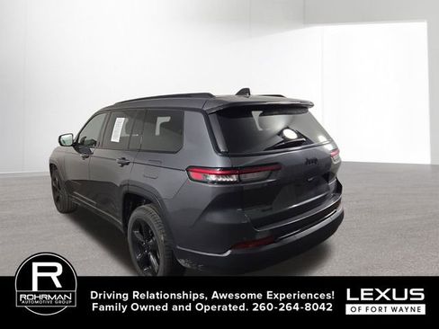 Used 2023 Jeep Grand Cherokee L Laredo AWD/4WD image 10