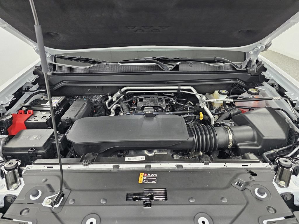 New 2026 Chevrolet Colorado LT w/ LT Convenience Package AWD/4WD image 13
