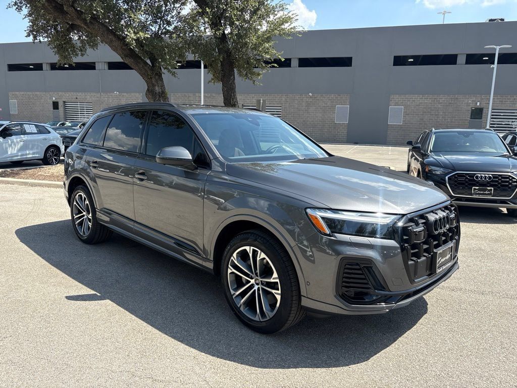 New 2026 Audi Q7 2.0T Premium Plus AWD/4WD image 3