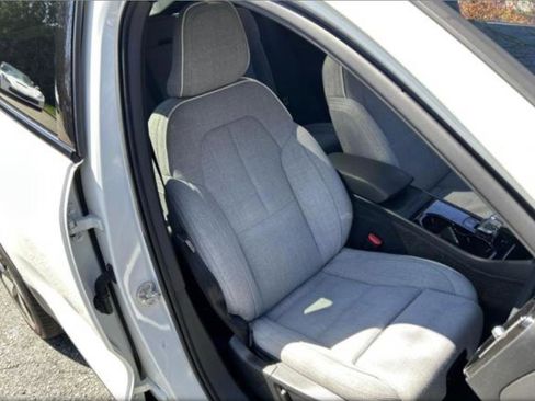 Used 2023 Volvo C40 P8 Recharge Ultimate AWD/4WD image 11