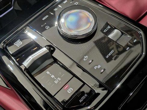 Used 2026 BMW 550e xDrive image 12